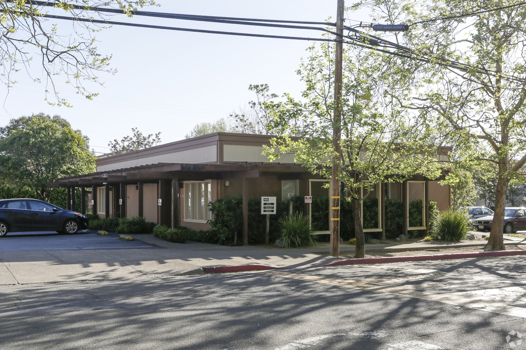 1304 Oak Ave, Saint Helena, CA à louer Photo principale– Image 1 sur 12