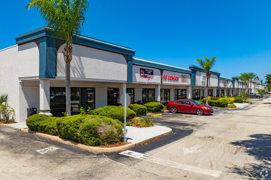 1220-1296 Sarno Rd, Melbourne, FL à louer - Photo de l’immeuble – Image 3 sur 21