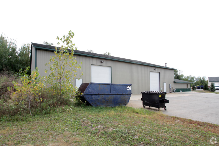 14750 Raymar Cir, Marne, MI à louer - Photo de l’immeuble – Image 2 sur 2