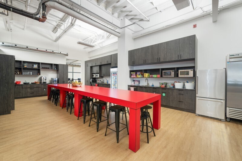 4760 Rue Acorn, Montréal, QC à louer - Photo de l’immeuble – Image 3 sur 21