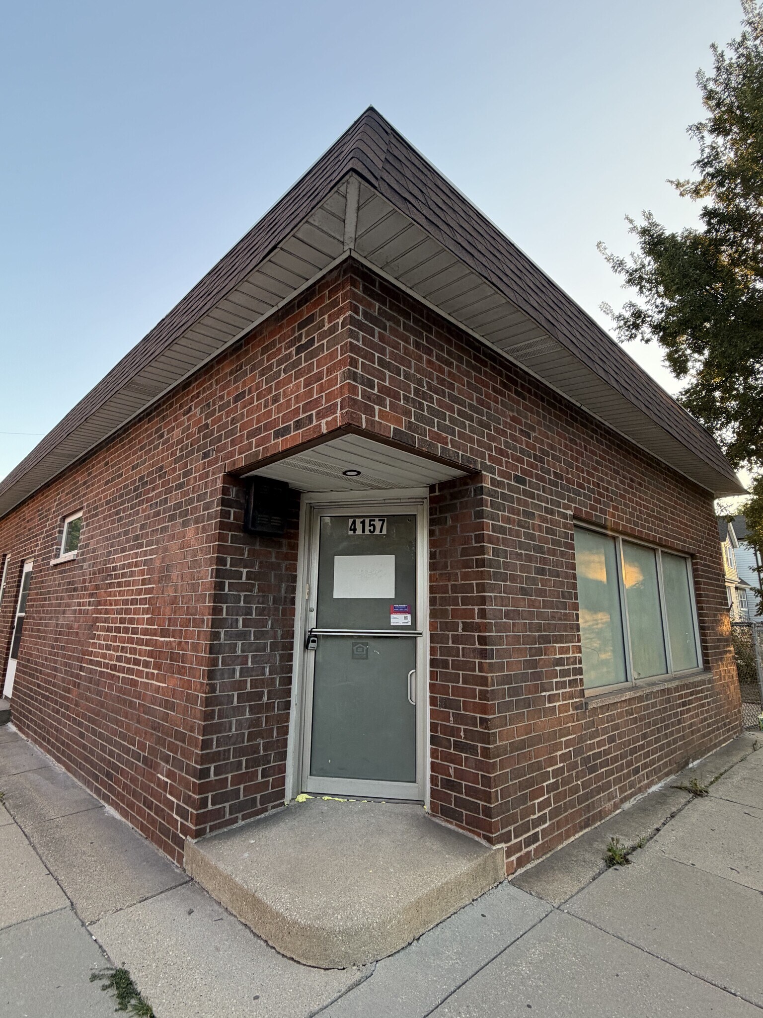 4155 Addison St, Chicago, IL à louer Photo de l’immeuble– Image 1 sur 8