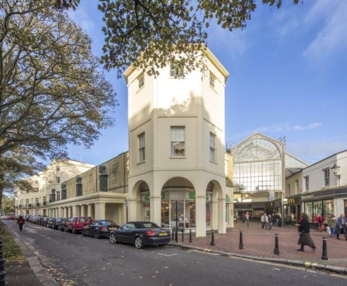 Liverpool Rd, Worthing à louer - Photo de l’immeuble – Image 2 sur 6