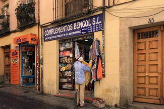 Plus de détails pour Calle Mesón De Paredes, 35, Madrid - Local commercial à louer