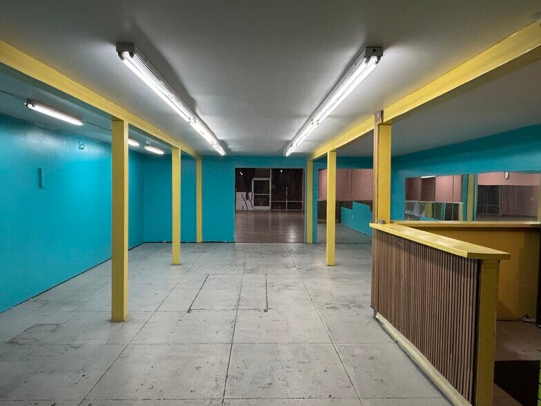 5536-5542 Santa Monica Blvd, Los Angeles, CA à louer - Photo de l’immeuble – Image 3 sur 7