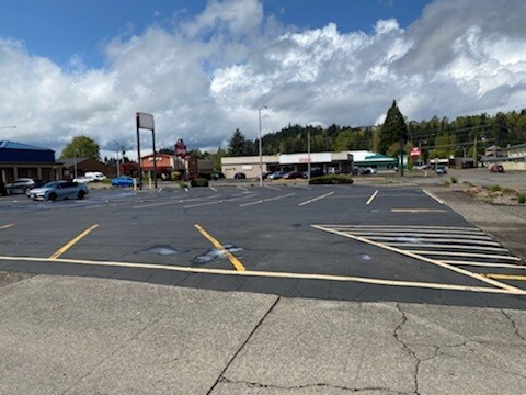811 Washington Way, Longview, WA à louer - Photo de l’immeuble – Image 3 sur 5