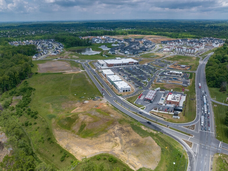100 Fairmount Ave, Bowie, MD à louer - Photo de l’immeuble – Image 3 sur 27