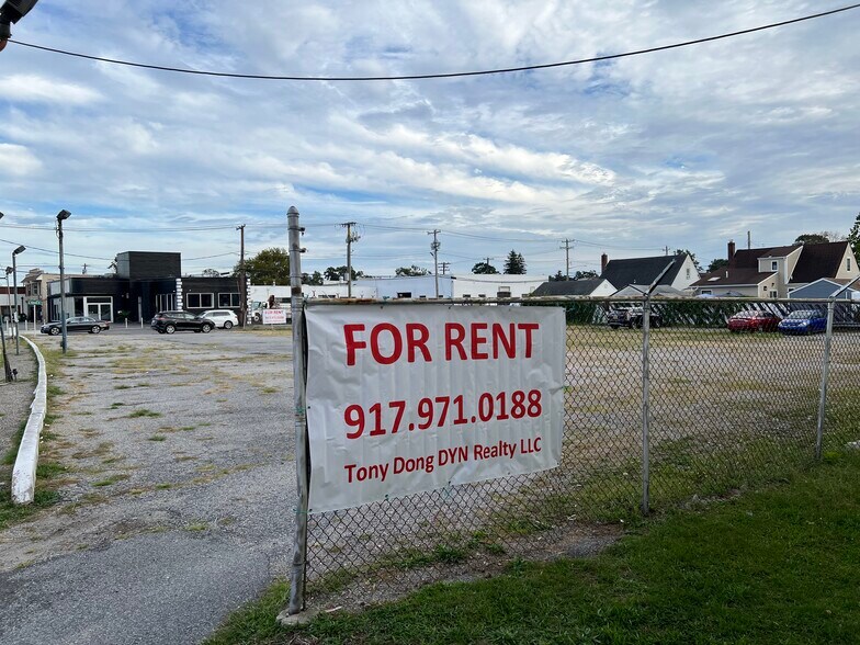 450 W Merrick Rd, Valley Stream, NY à louer - Photo de l’immeuble – Image 3 sur 4
