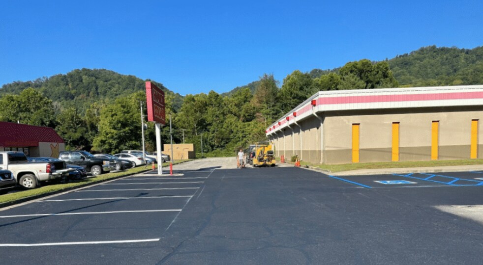 1548 S US Highway 421, Harlan, KY à vendre - Photo de l’immeuble – Image 2 sur 5