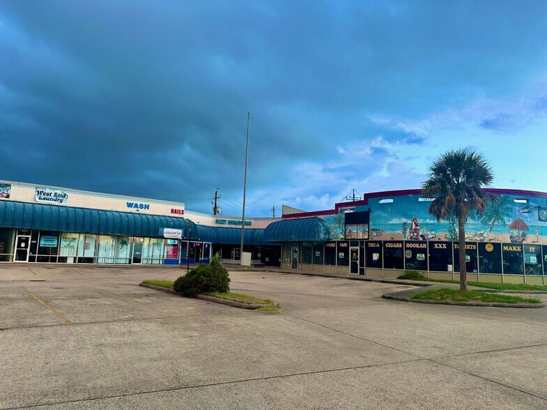 3802 Cove View Blvd, Galveston, TX à vendre - Photo de l’immeuble – Image 3 sur 17