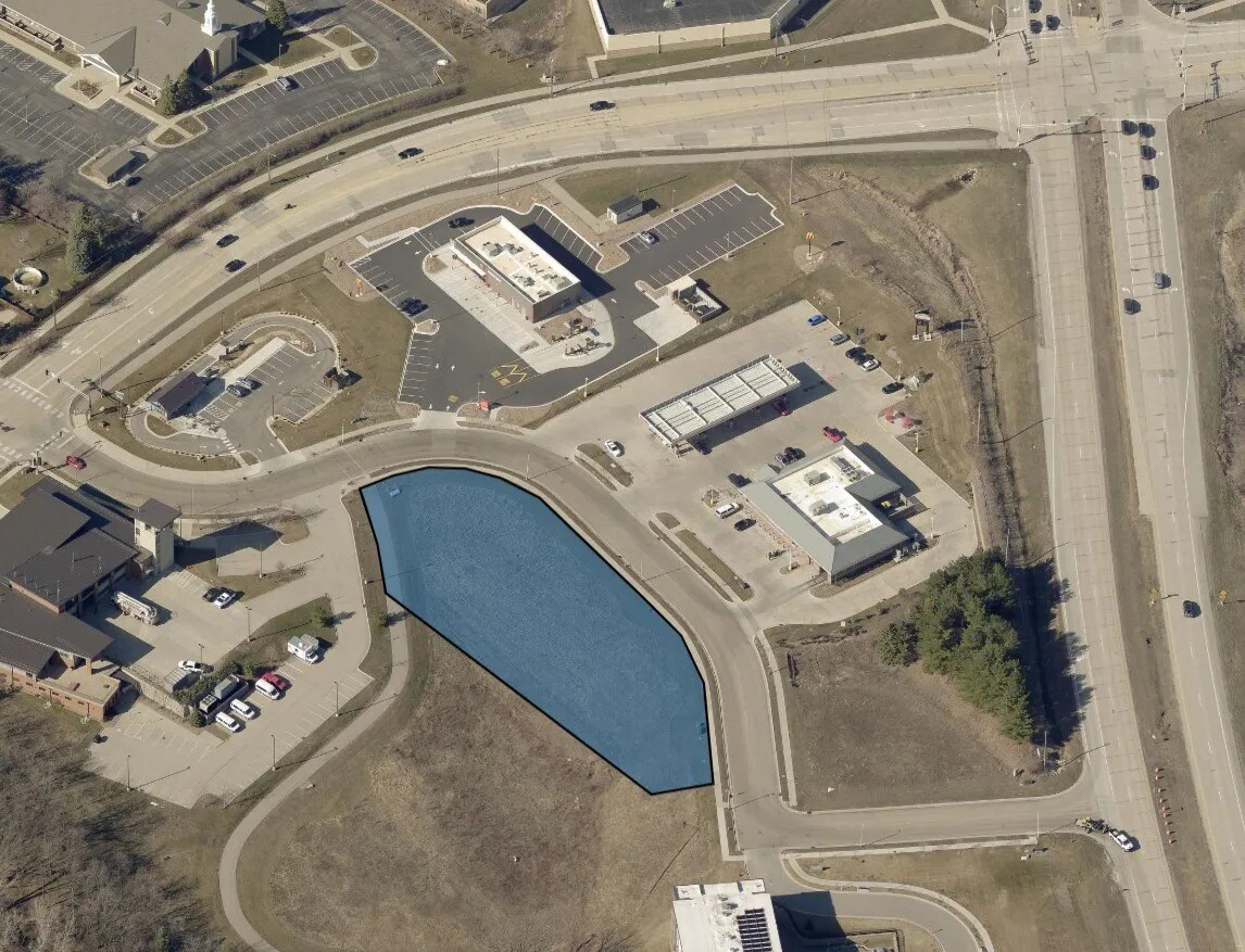 Wheelock Drive NE, Rochester, MN à vendre Photo de l’immeuble– Image 1 sur 3