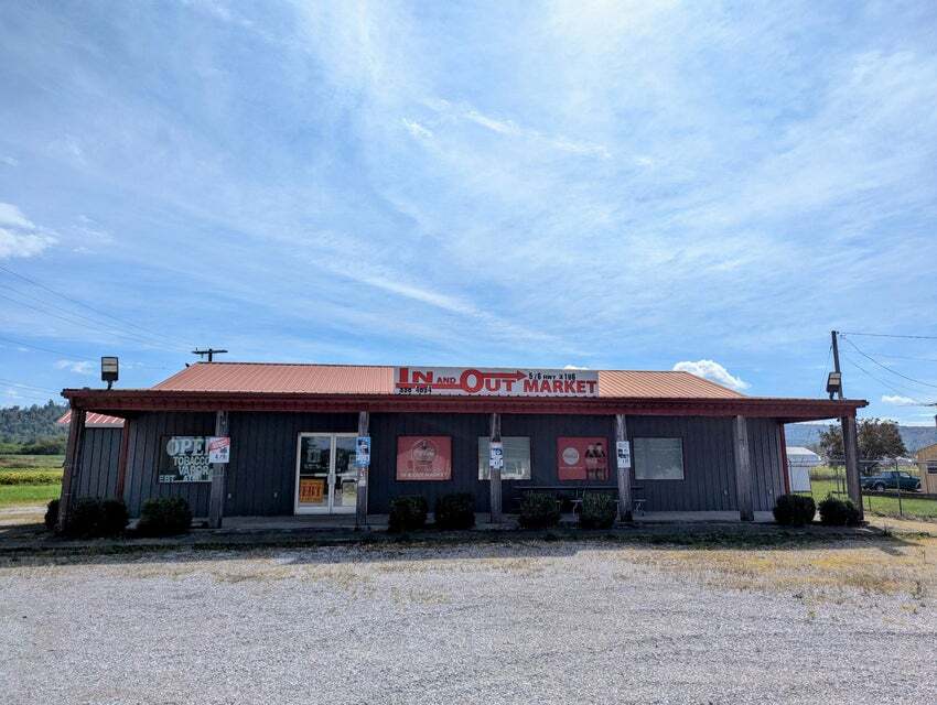 576 Highway 3106, Monticello, KY à vendre Photo principale– Image 1 sur 7