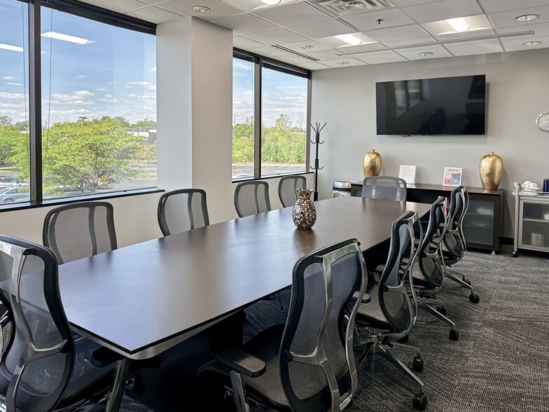 10475 Crosspoint Blvd, Indianapolis, IN à louer - Photo intérieure – Image 1 sur 13