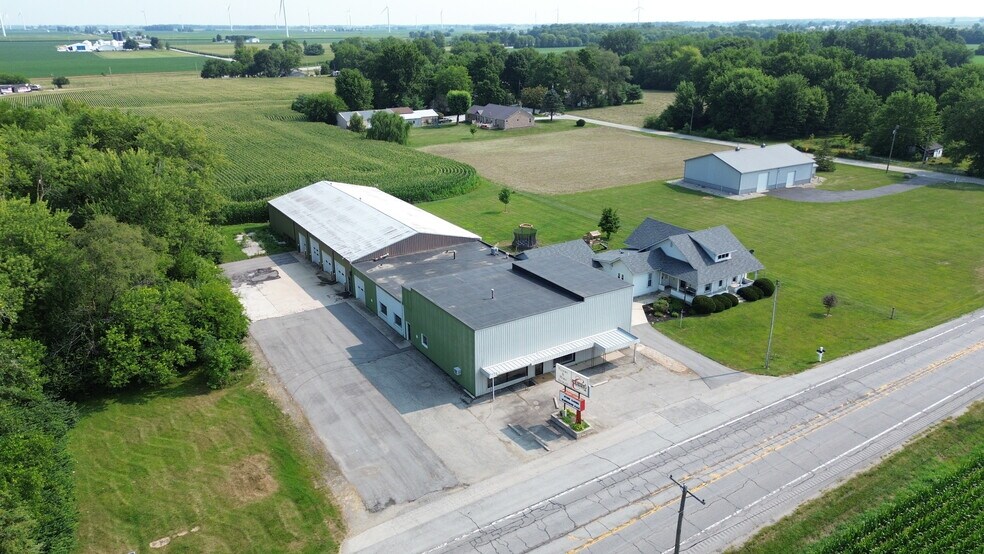 7074 W State Road 28, Elwood, IN à vendre - Photo de l’immeuble – Image 3 sur 15