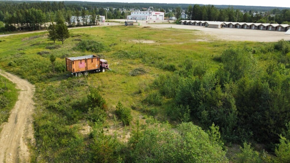 5125 North Avenue ave, Swan Hills, AB à vendre - Photo de l’immeuble – Image 3 sur 21