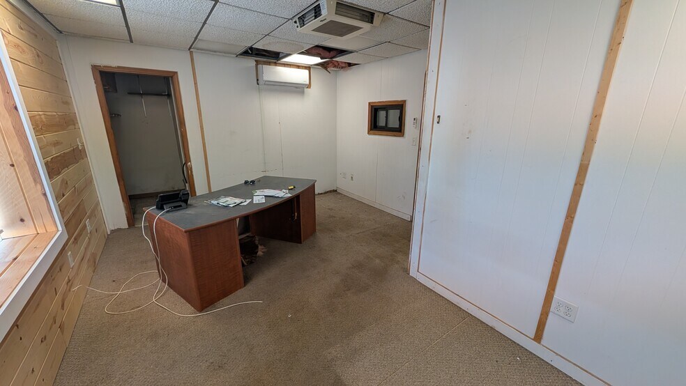 1222 W 8th St, Mishawaka, IN à louer - Photo de l’immeuble – Image 3 sur 9