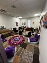 5877 Commerce St, Pittsburgh, PA à louer Photo intérieure– Image 1 sur 3
