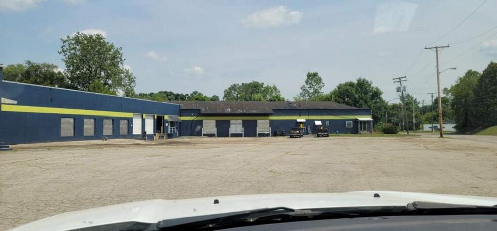 916 Burlington Ave, Muncie, IN à vendre - Photo principale – Image 1 sur 4