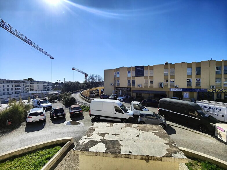 2200 Chemin De Saint Claude, Antibes à louer - Photo de l’immeuble – Image 2 sur 7