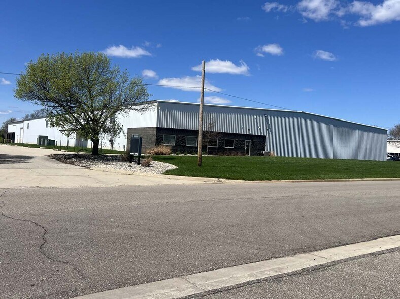 1508 George Brown Dr, Marshall, MI à louer - Photo principale – Image 1 sur 2
