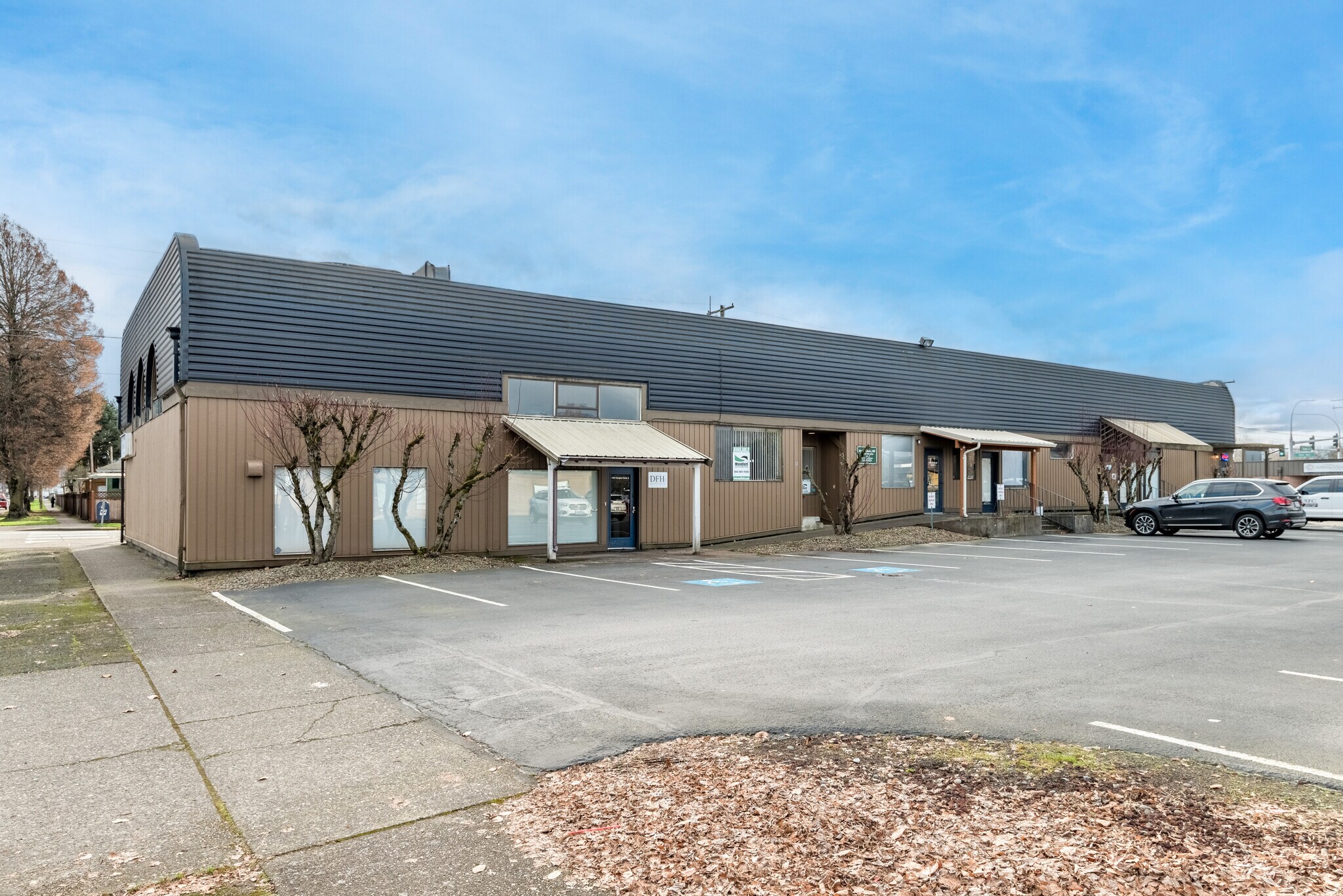 1106 Douglas St, Longview, WA à louer Photo principale– Image 1 sur 14