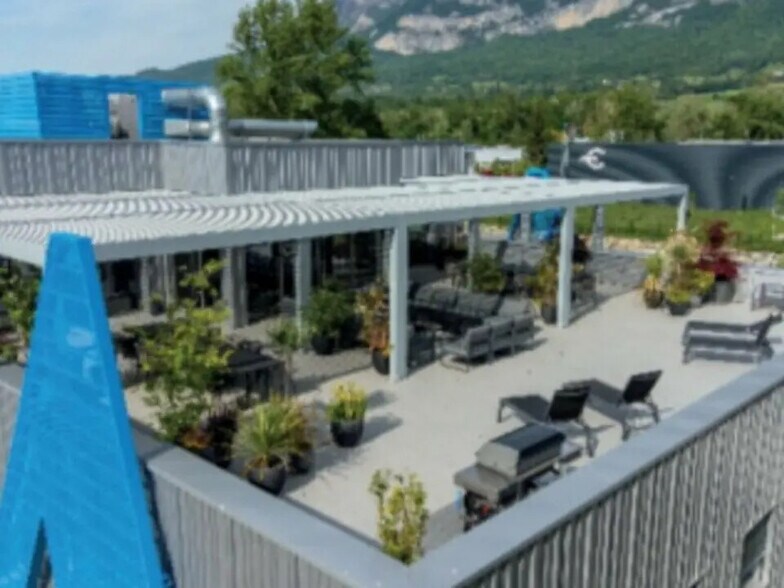 Bureau dans Méry à louer - Photo de l’immeuble – Image 2 sur 3