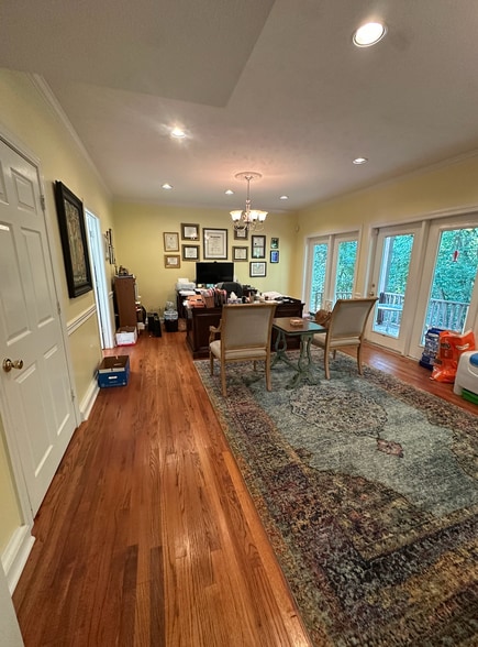 1911 Dunbarton Dr, Jackson, MS à vendre - Photo intérieure – Image 2 sur 17