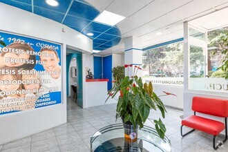 Local commercial dans Coslada, Madrid à louer Photo intérieure– Image 1 sur 26