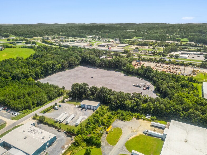 152 Tyler Dr, Calhoun, GA à vendre - Photo de l’immeuble – Image 2 sur 27