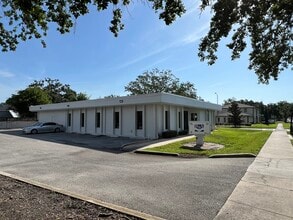 1703 W Colonial Dr, Orlando, FL à louer Photo de l’immeuble– Image 2 sur 17