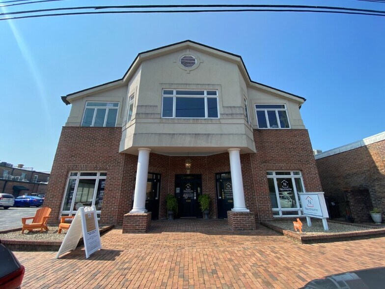 112 W Doty Ave, Summerville, SC à louer - Photo de l’immeuble – Image 2 sur 7