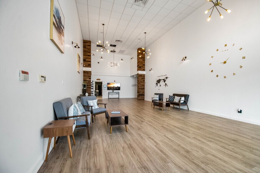 3390 Kori Rd, Jacksonville, FL à vendre - Photo intérieure – Image 3 sur 58