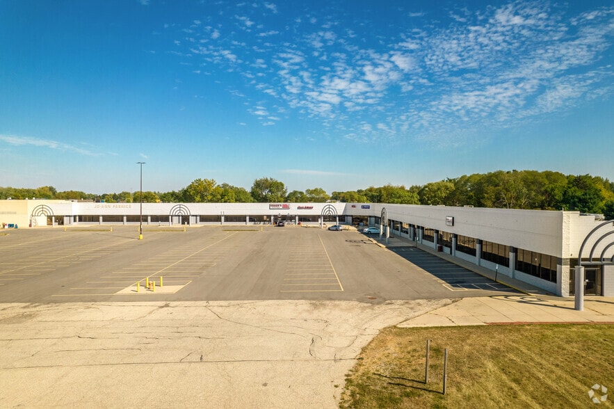 2759-2711 Prairie Ave, Beloit, WI à louer - Photo principale – Image 1 sur 12
