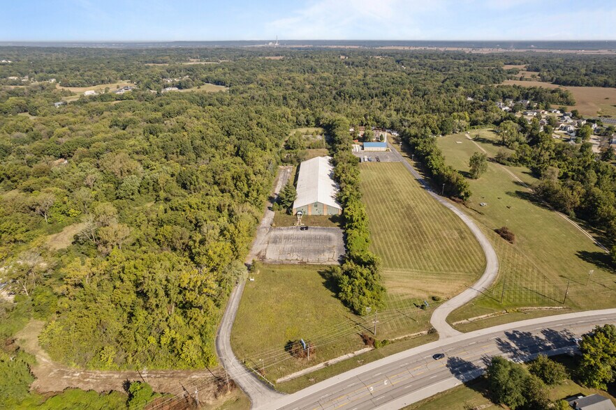 5105 N Lindbergh Blvd, Florissant, MO à vendre - Photo de l’immeuble – Image 3 sur 18