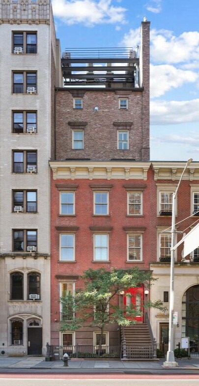 336 W 23rd St, New York, NY à vendre Photo de l’immeuble– Image 1 sur 13