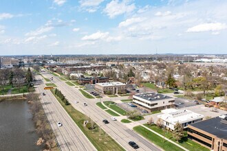 43996 Woodward Ave, Bloomfield Hills, MI - Vue aérienne  vue de carte