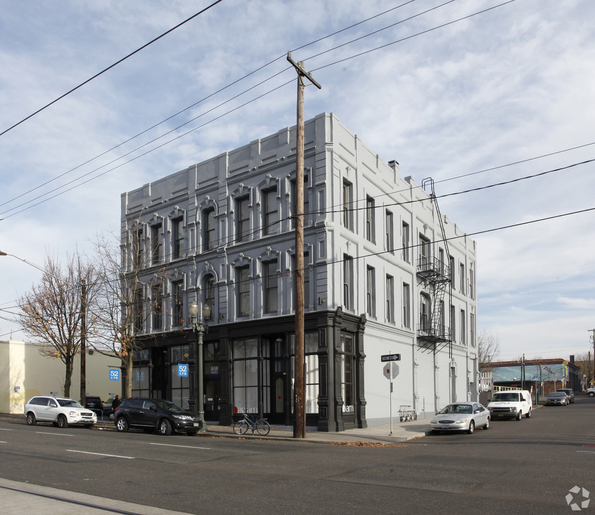 330-338 SE Martin Luther King Jr Blvd, Portland, OR à louer Photo principale– Image 1 sur 9