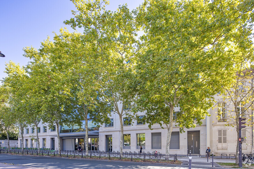 Bureau dans Paris à louer - Photo de l’immeuble – Image 3 sur 5