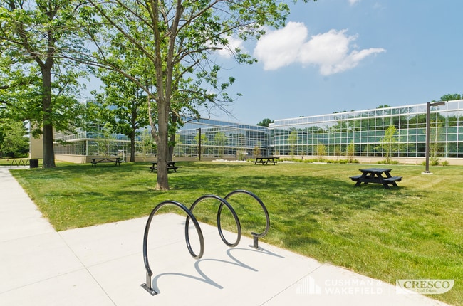Plus de détails pour 6801 Brecksville Rd, Independence, OH - Bureau à louer