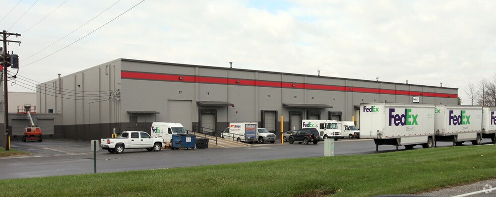 254 S Kitley Ave, Indianapolis, IN à louer - Photo de l’immeuble – Image 2 sur 4