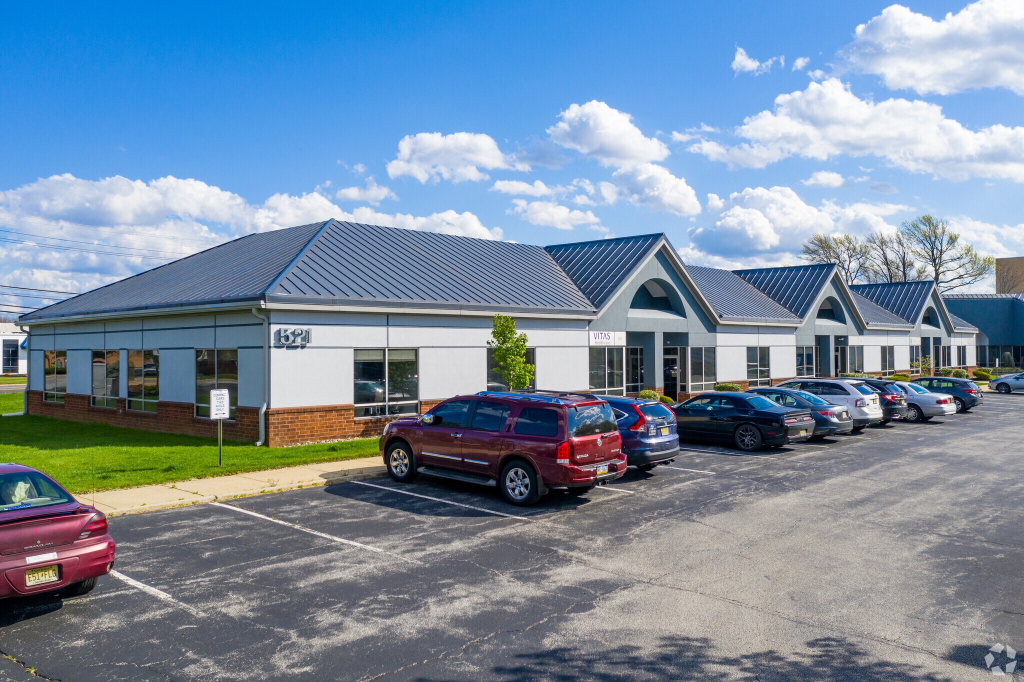 521 Fellowship Rd, Mount Laurel, NJ à louer Photo de l’immeuble– Image 1 sur 4