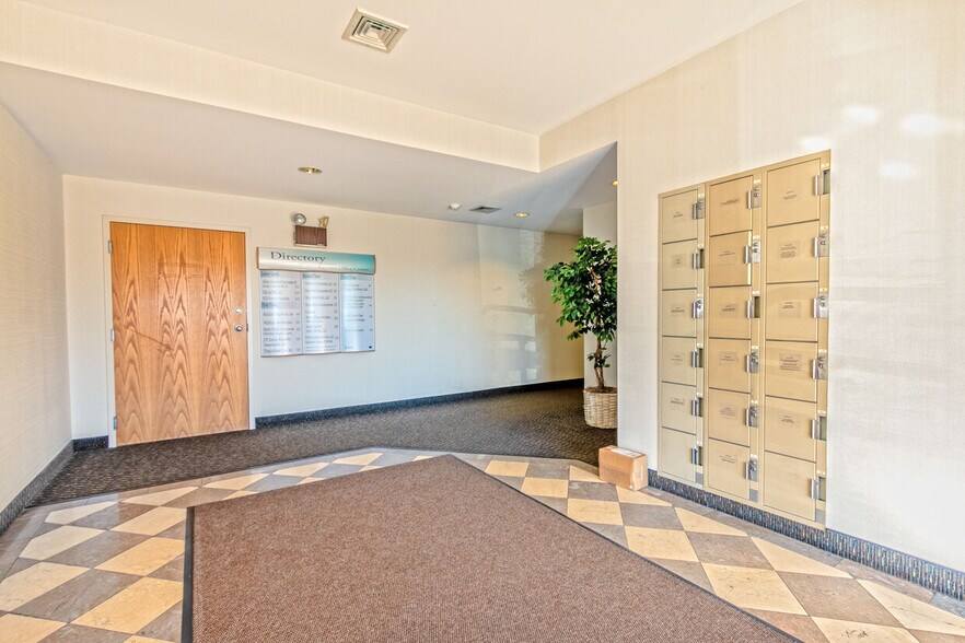 400 Bayonet St, New London, CT à vendre - Photo de l’immeuble – Image 3 sur 7