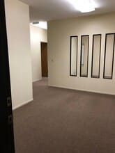 11899 Edgewood Rd, Auburn, CA à louer Photo intérieure– Image 1 sur 5