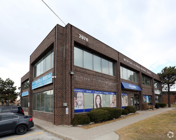 2978 Islington Ave, Toronto, ON à louer - Photo de l’immeuble – Image 3 sur 4