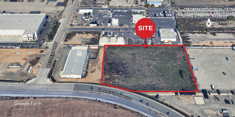 5055 Western Way, Perris, CA à louer - Photo de l’immeuble – Image 1 sur 1