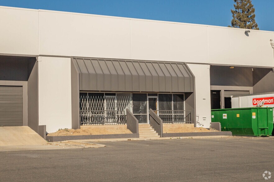 840 N 10th St, Sacramento, CA à louer - Photo de l’immeuble – Image 3 sur 9