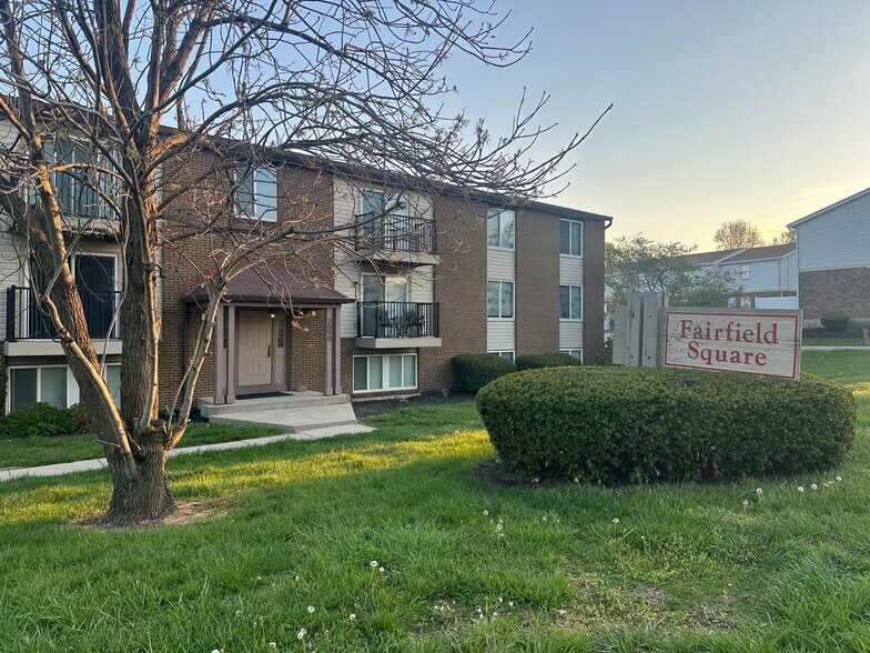 Fairfield Square portefeuille de 2 biens à vendre sur LoopNet.fr - Photo de l’immeuble – Image 3 sur 13