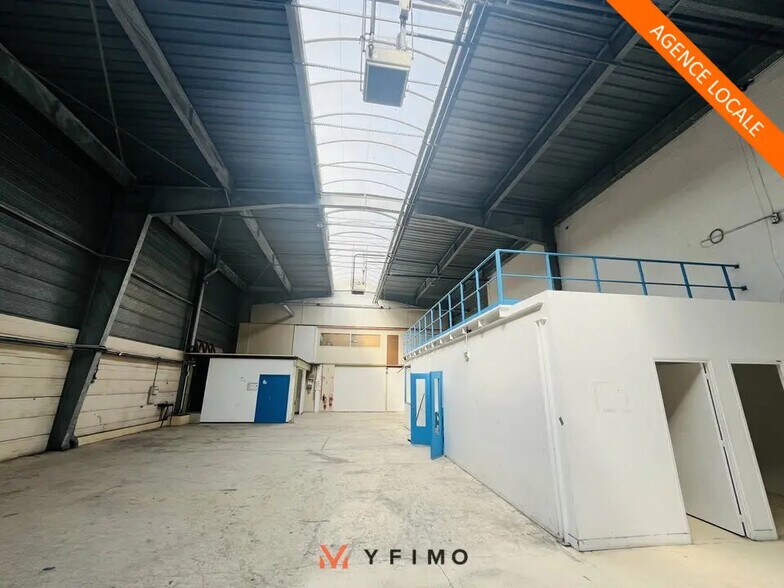 Industriel/Logistique dans Orgeval à louer - Photo de l’immeuble – Image 1 sur 8