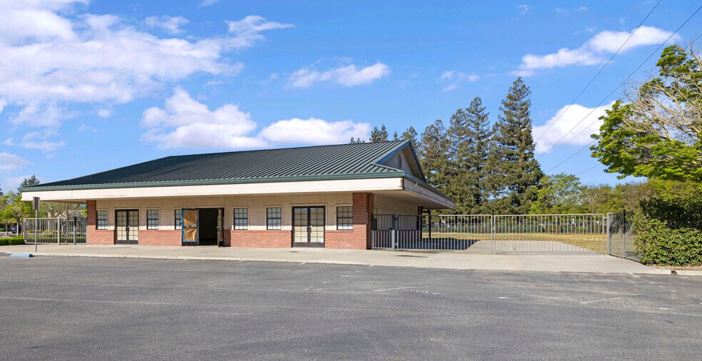 3404 Shadowbrook Dr, Stockton, CA à vendre - Photo de l’immeuble – Image 3 sur 28