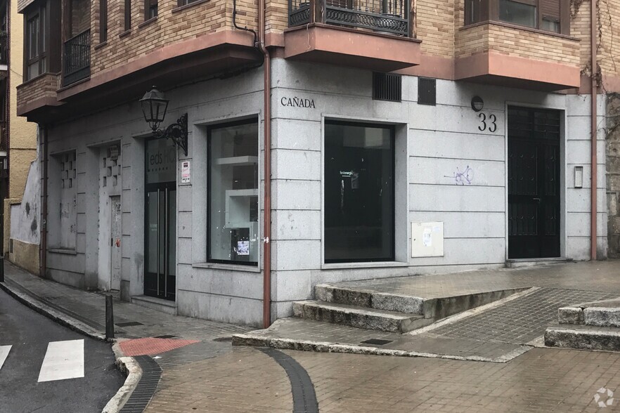 Immeuble residentiel dans Manzanares el Real, Madrid à vendre - Photo intérieure – Image 1 sur 1