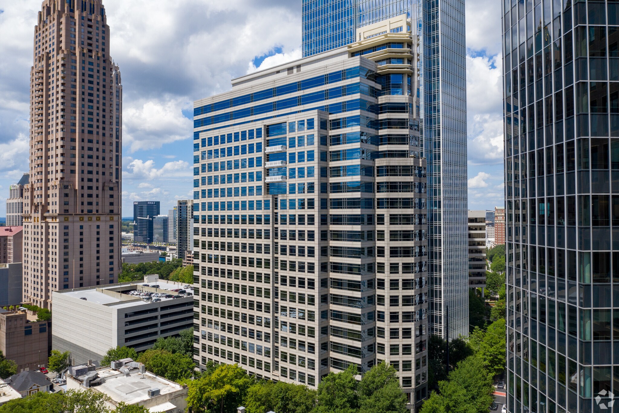 1170 Peachtree St, Atlanta, GA à louer Photo principale– Image 1 sur 11